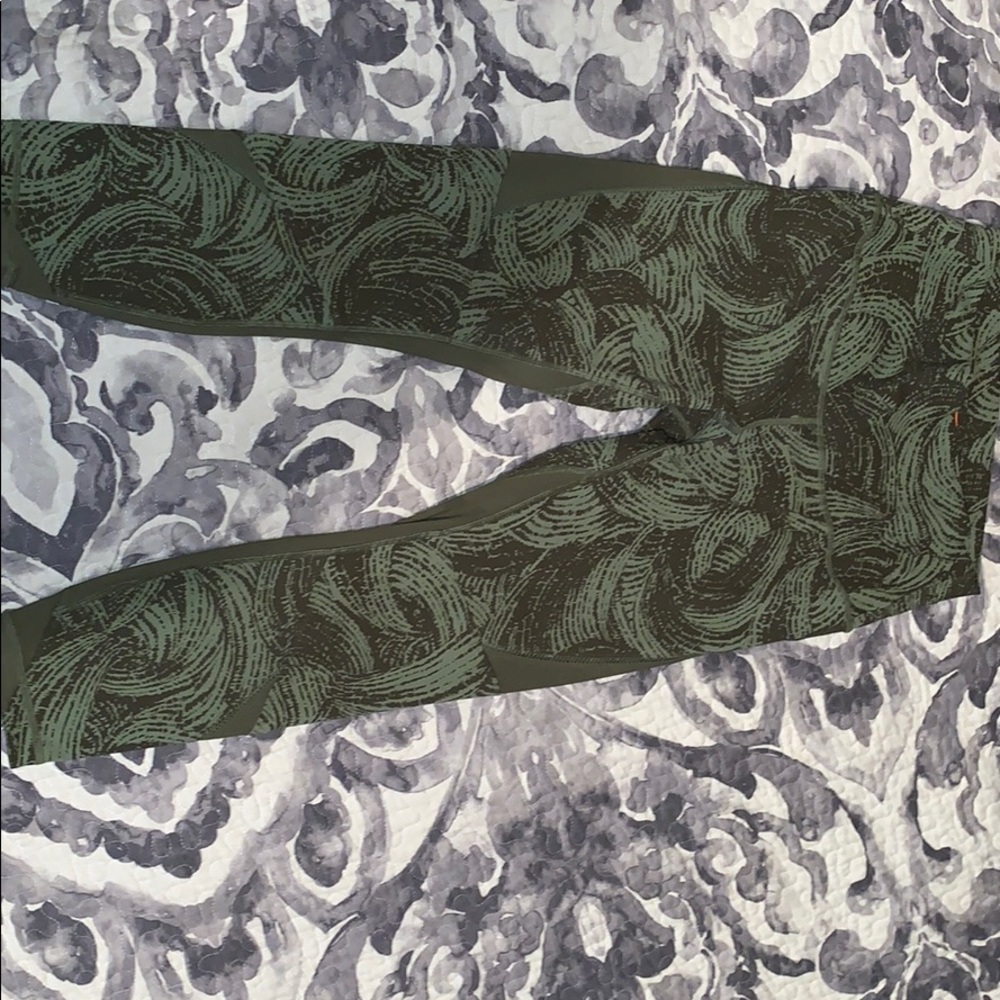 Lululemon workout tights. Very nice color